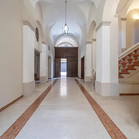Palazzo Ducale - Romantico In Centro * 모데나